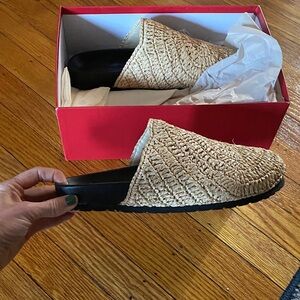 STAUD Beige Woven Raffia Mule Clogs